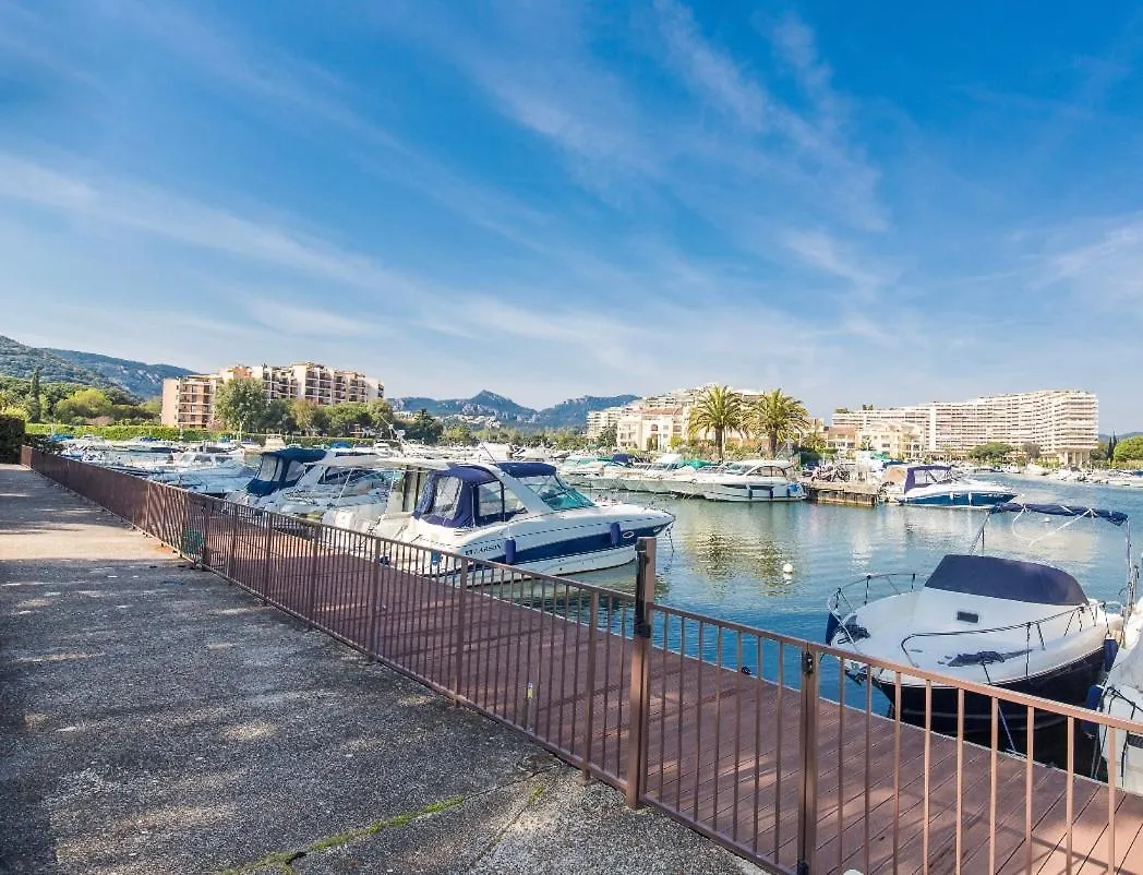 Luxury 3 Piece Garden Apartment In Cannes Marina Mandelieu-la-Napoule