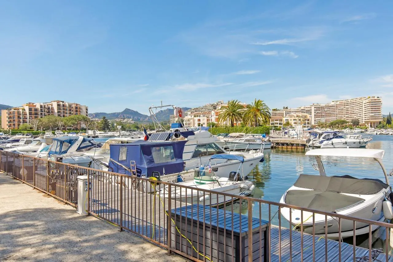 Luxury 3 Piece Garden Apartment In Cannes Marina Mandelieu-la-Napoule 0*,